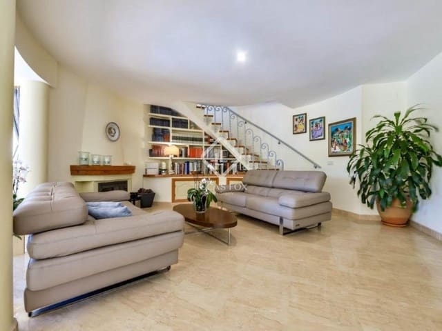 9 slaapkamer Villa te koop in Calpe / Calp met zwembad garage - € 1.700.000 (Ref: 9076962)