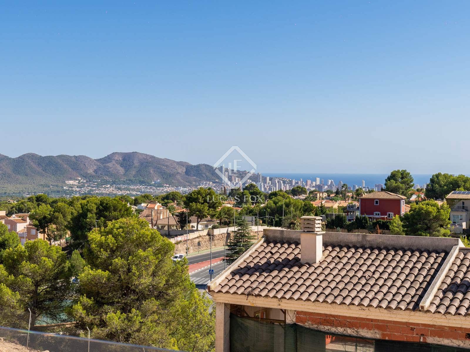 3 bedroom Villa for sale in La Nucia with pool garage - € 427,000 (Ref: 9076966)