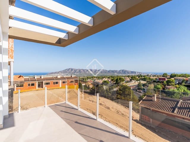 4 chambre Villa/Maison à vendre à La Nucia avec piscine garage - 517 000 € (Ref: 9076967)