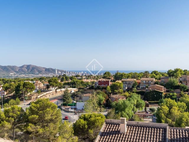 4 slaapkamer Villa te koop in La Nucia met zwembad garage - € 550.000 (Ref: 9076969)