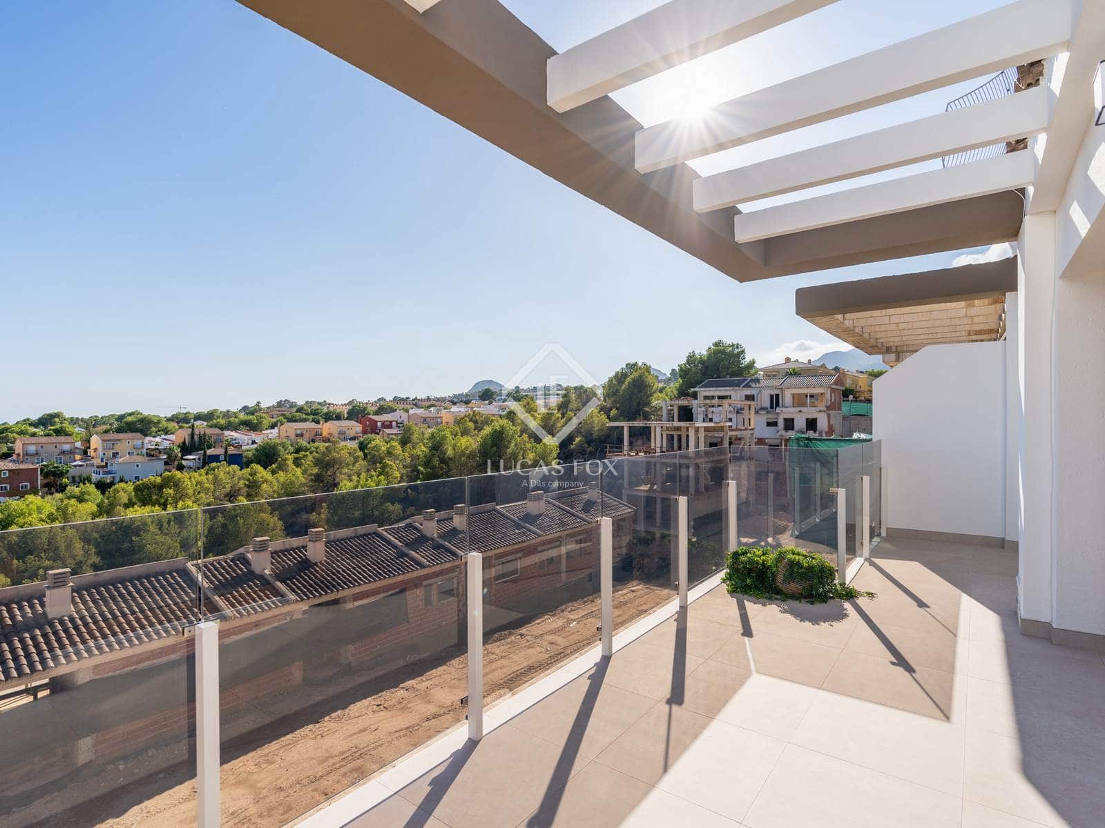 4 slaapkamer Villa te koop in La Nucia met zwembad garage - € 550.000 (Ref: 9076969)