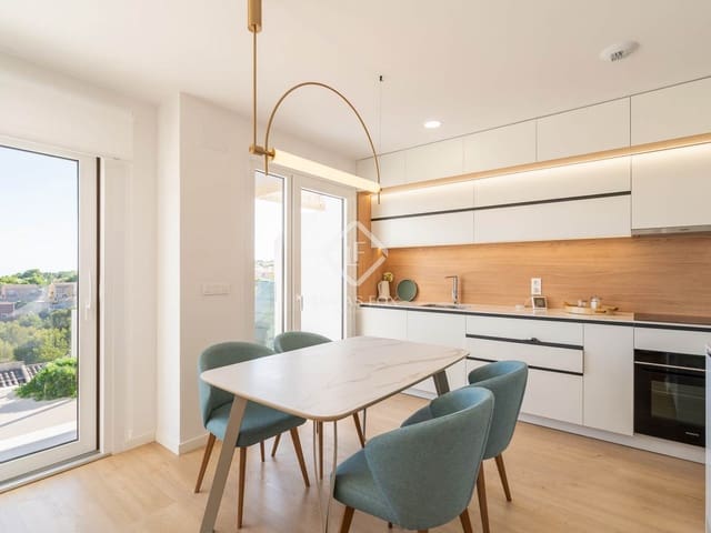 Chalet de 4 habitaciones en La Nucia en venta con piscina garaje - 545.000 € (Ref: 9076970)