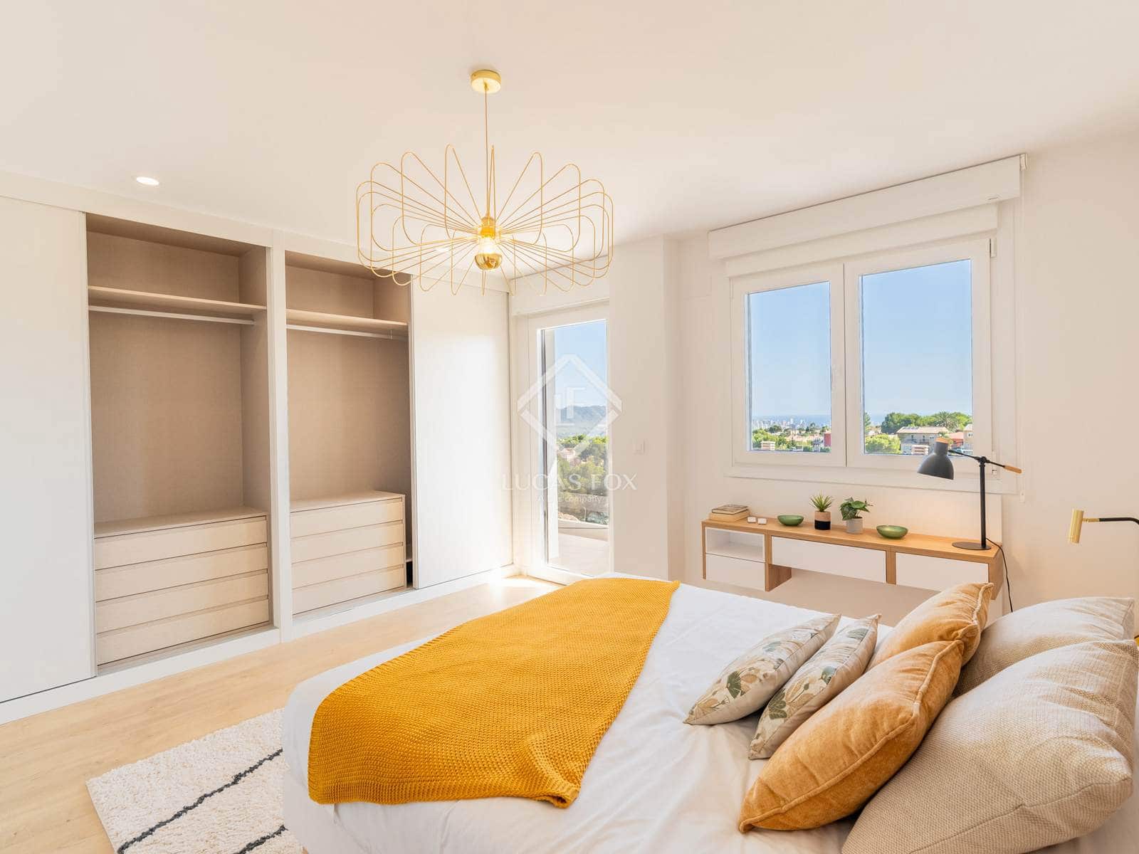 Chalet de 4 habitaciones en La Nucia en venta con piscina garaje - 545.000 € (Ref: 9076970)