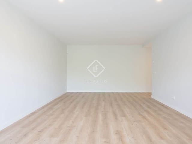 3 bedroom Penthouse for sale in Vigo with garage - € 1,285,000 (Ref: 9080704)