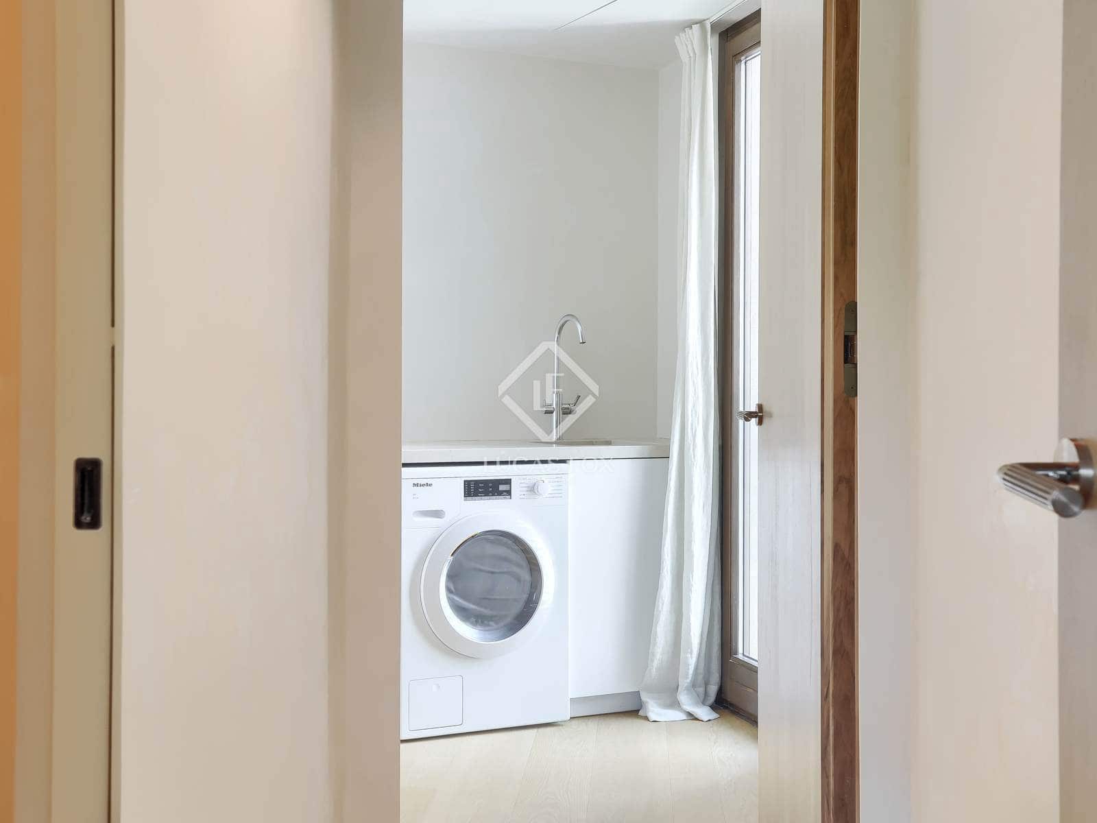 3 soveværelse Lejlighed til salg i Palma de Mallorca med swimmingpool - € 1.950.000 (Ref: 9081034)