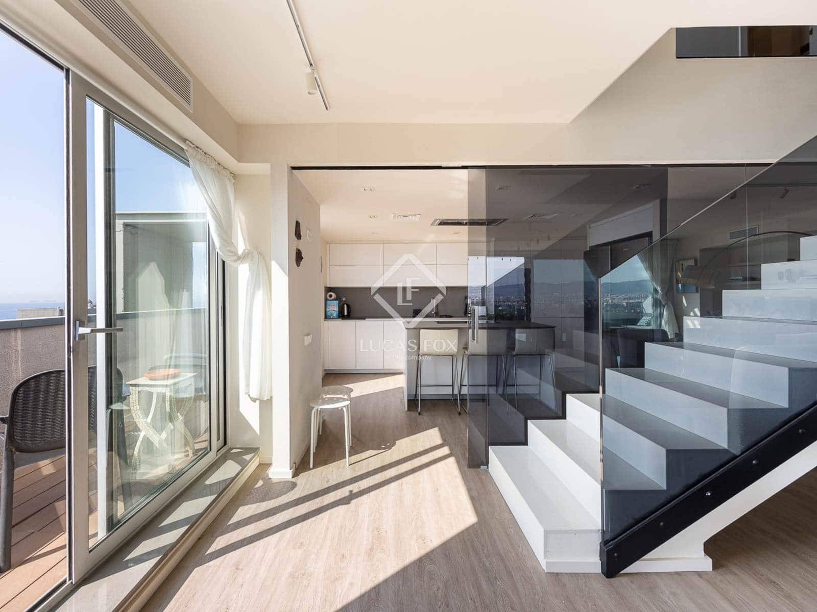 3 bedroom Penthouse for rent in Barcelona city with pool - € 5,700 (Ref: 9082658)