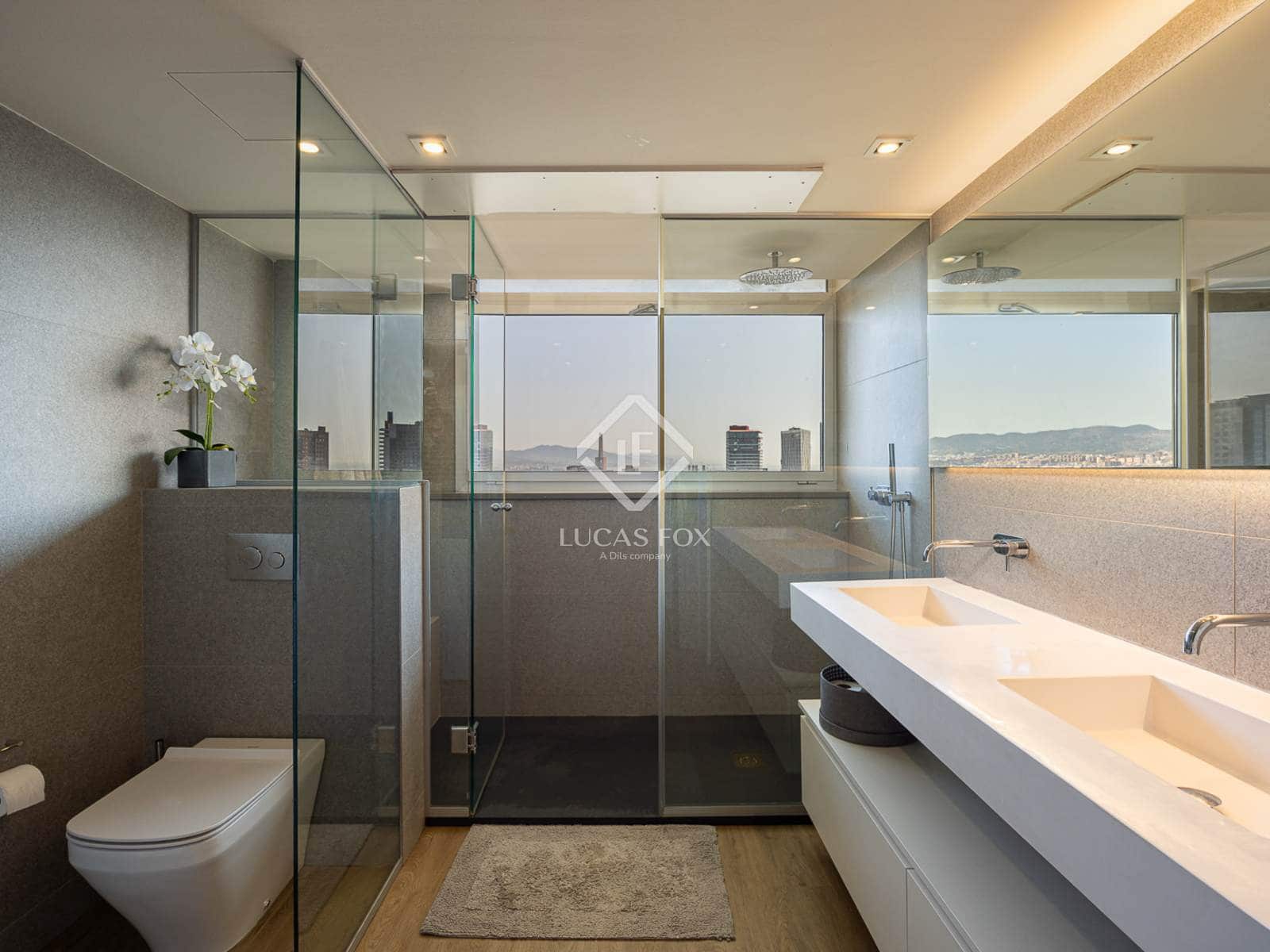 3 bedroom Penthouse for rent in Barcelona city with pool - € 5,700 (Ref: 9082658)