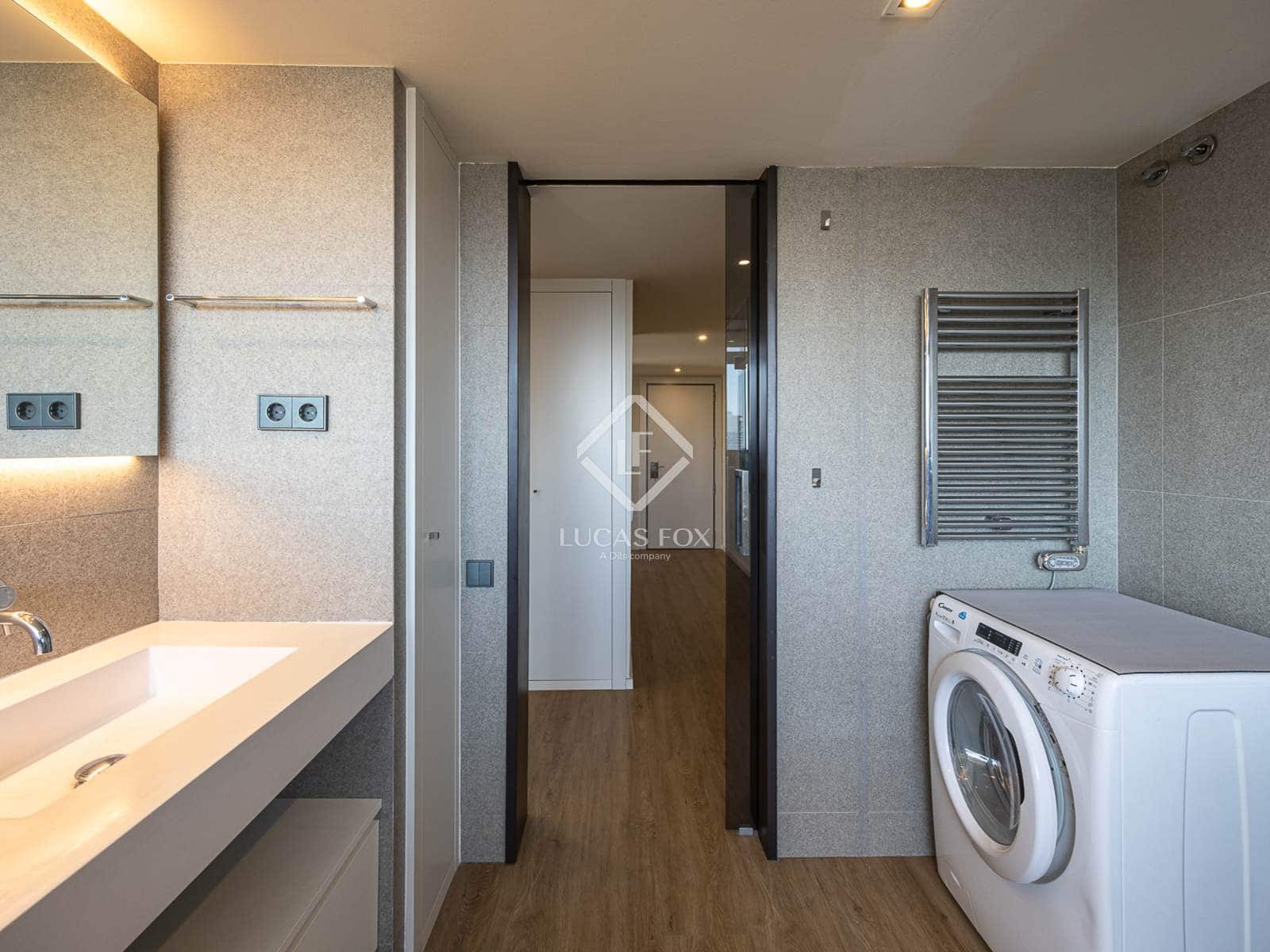 3 bedroom Penthouse for rent in Barcelona city with pool - € 5,700 (Ref: 9082658)