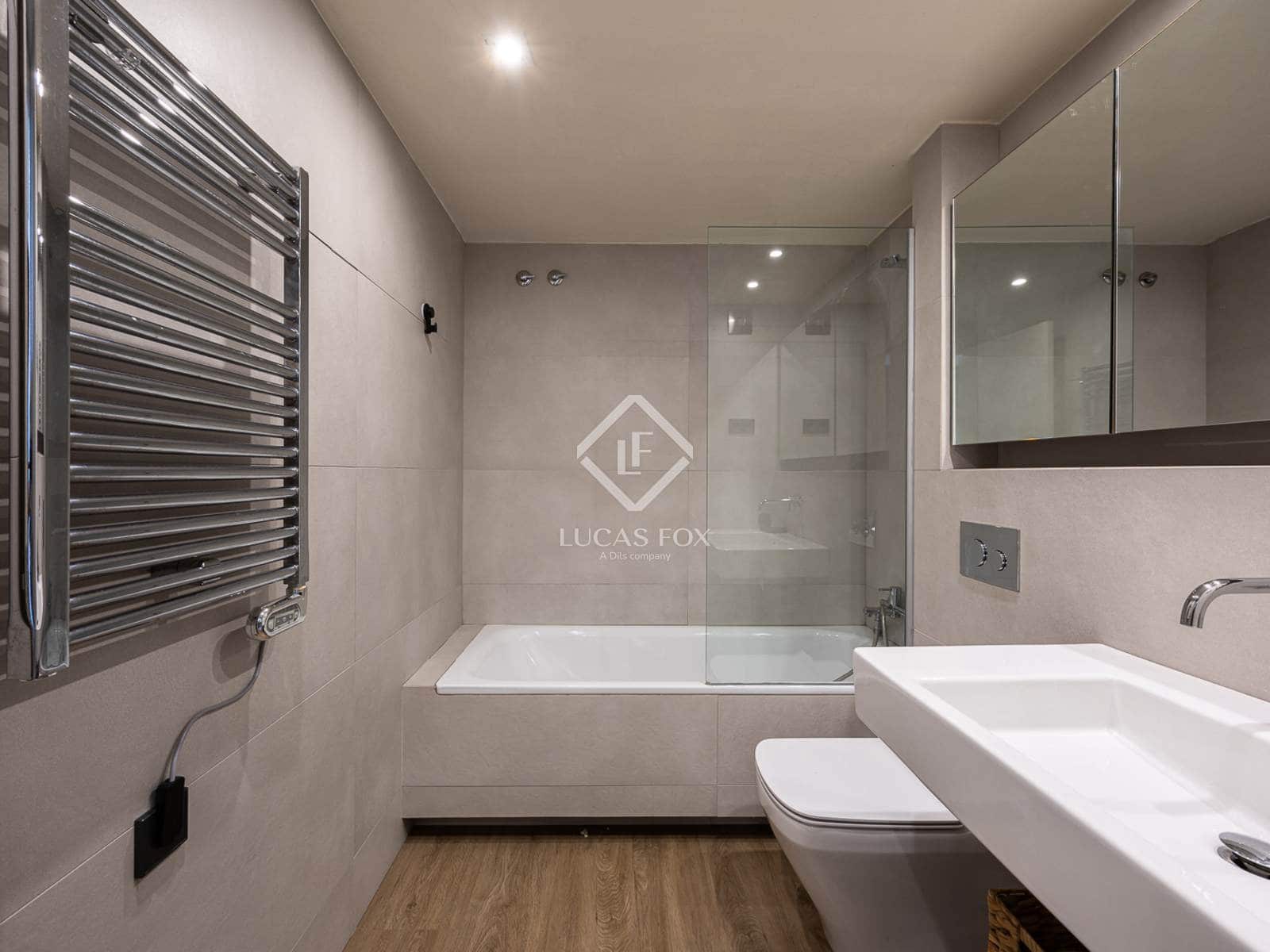 3 bedroom Penthouse for rent in Barcelona city with pool - € 5,700 (Ref: 9082658)