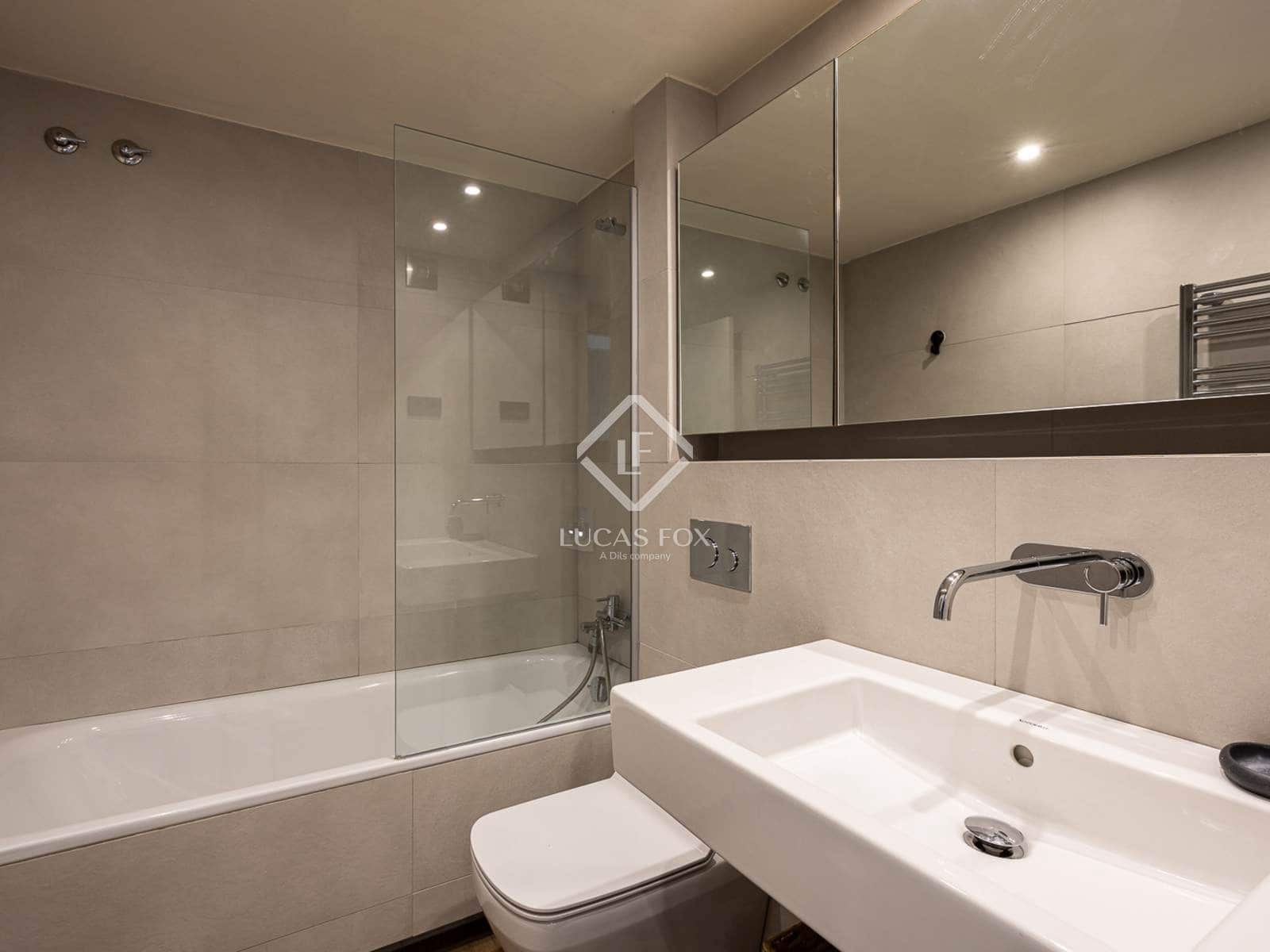 3 bedroom Penthouse for rent in Barcelona city with pool - € 5,700 (Ref: 9082658)