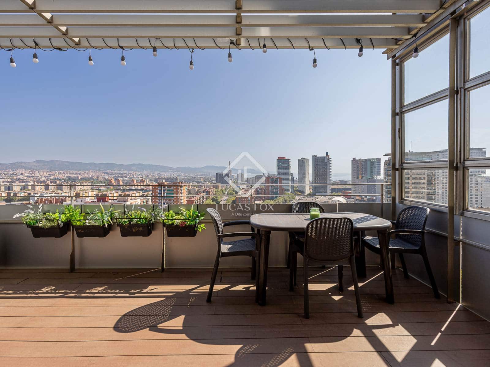 3 bedroom Penthouse for rent in Barcelona city with pool - € 5,700 (Ref: 9082658)
