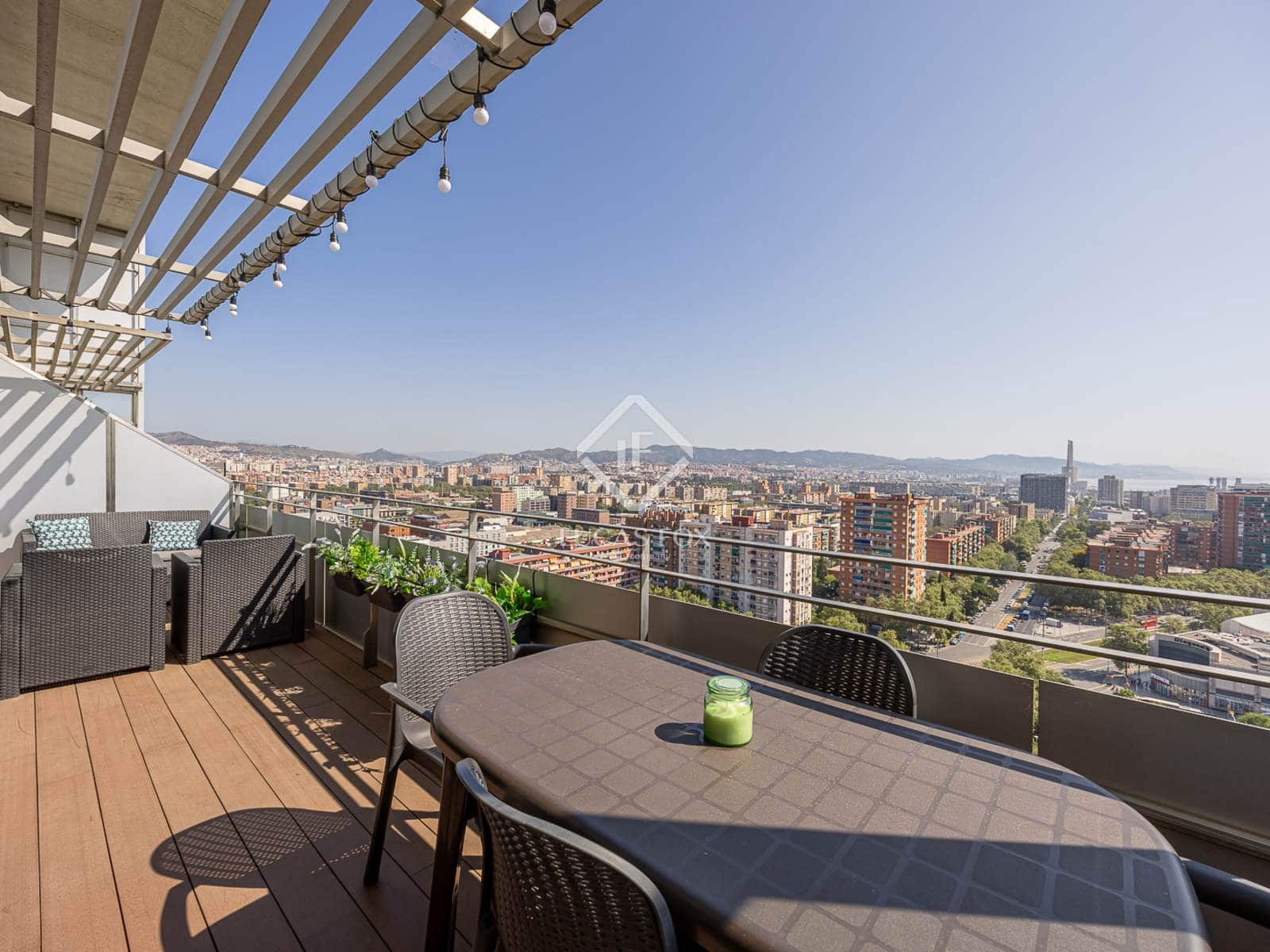 3 bedroom Penthouse for rent in Barcelona city with pool - € 5,700 (Ref: 9082658)