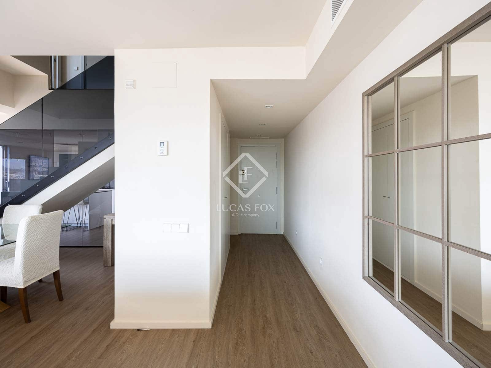 3 bedroom Penthouse for rent in Barcelona city with pool - € 5,700 (Ref: 9082658)