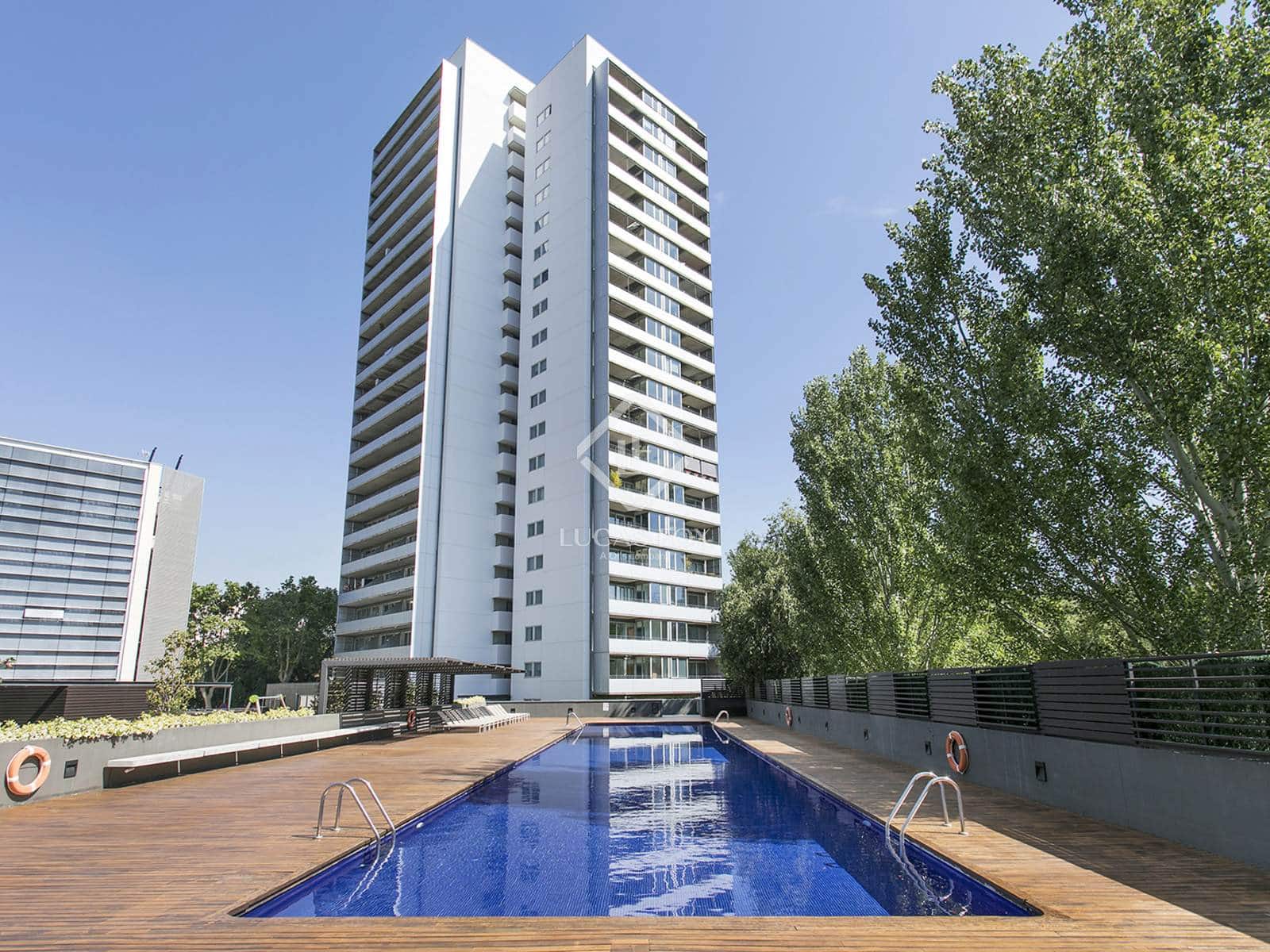 3 bedroom Penthouse for rent in Barcelona city with pool - € 5,700 (Ref: 9082658)