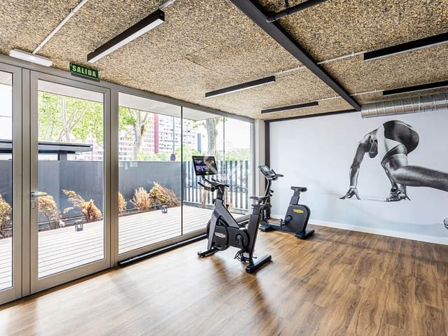 3 bedroom Penthouse for rent in Barcelona city with pool - € 5,700 (Ref: 9082658)