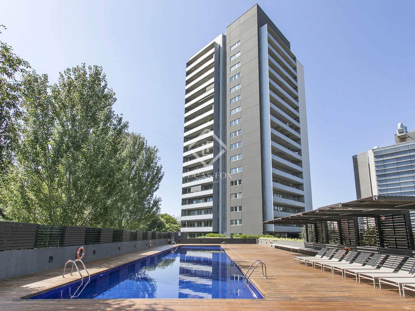 3 bedroom Penthouse for rent in Barcelona city with pool - € 5,700 (Ref: 9082658)