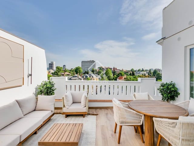 2 slaapkamer Penthouse te koop in Castellana, Madrid stad - € 2.599.000 (Ref: 9084457)