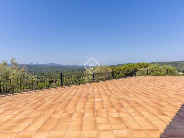 12 soveværelse Villa til salg i Santa Cristina d'Aro med swimmingpool garage - € 1.780.000 (Ref: 9084659)