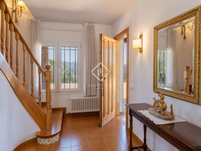 12 soveværelse Villa til salg i Santa Cristina d'Aro med swimmingpool garage - € 1.780.000 (Ref: 9084659)