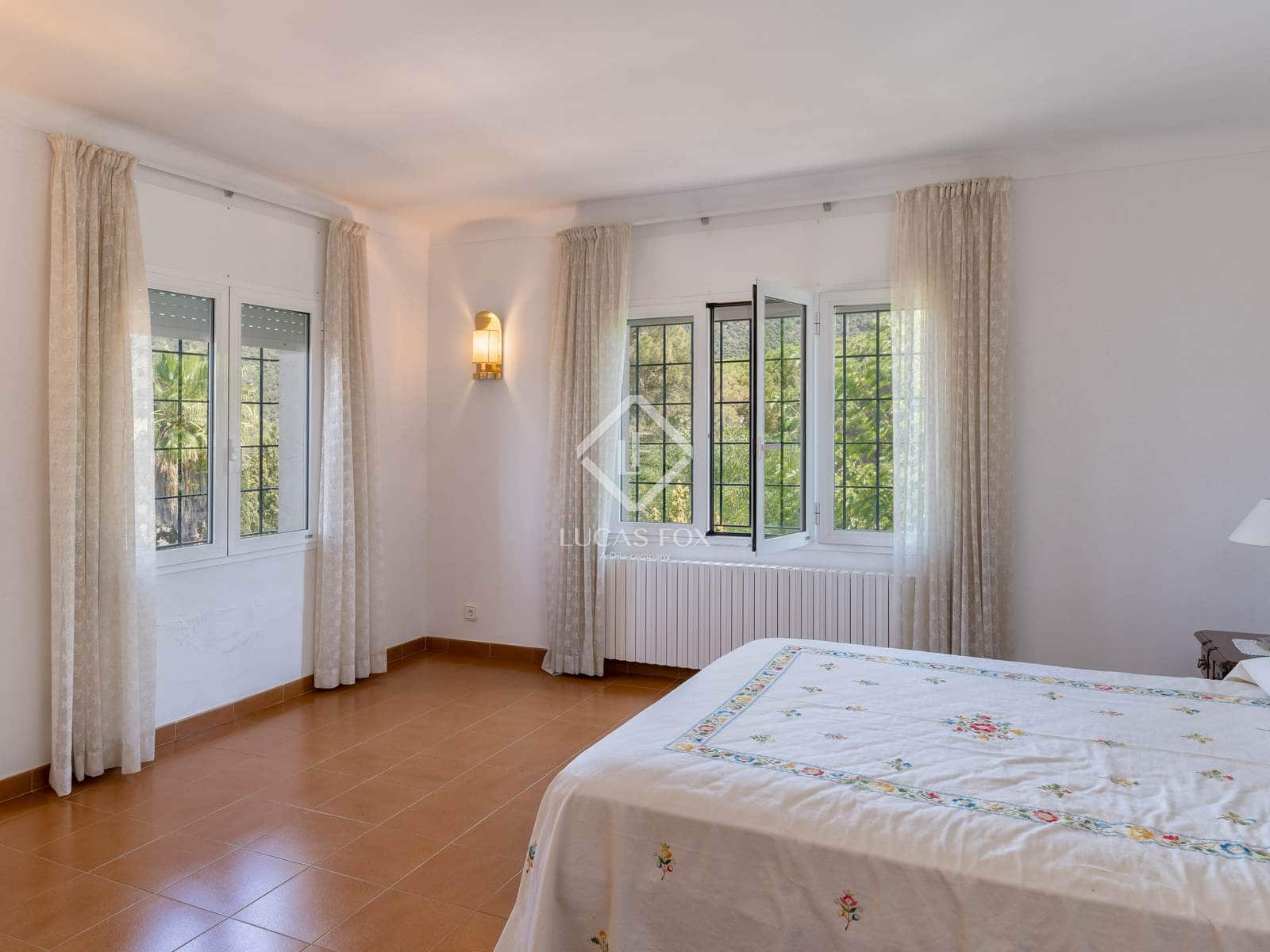 12 soveværelse Villa til salg i Santa Cristina d'Aro med swimmingpool garage - € 1.780.000 (Ref: 9084659)