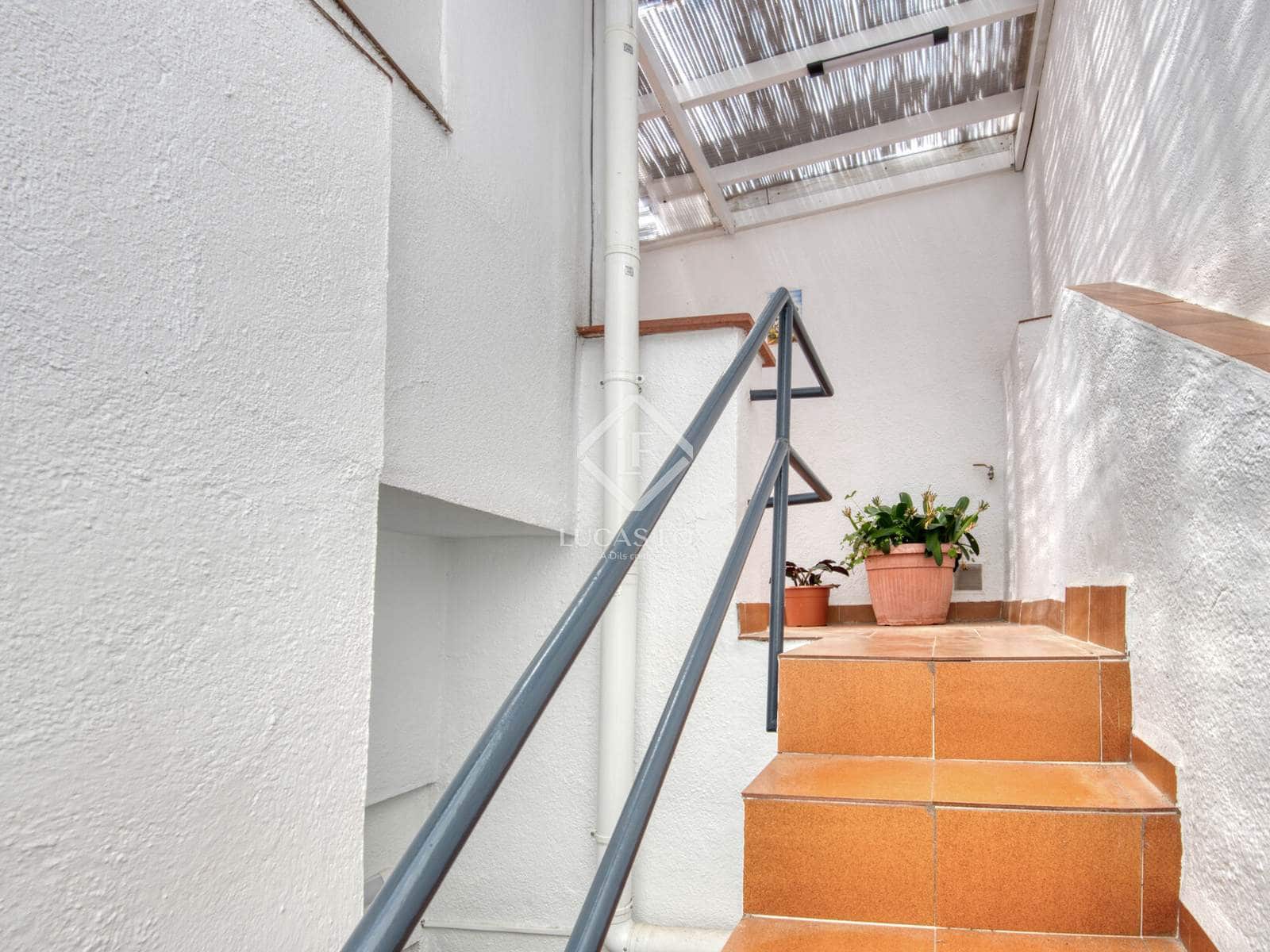 4 Zimmer Villa zu verkaufen in Sant Feliu de Guixols mit Garage - 450.000 € (Ref: 9084661)