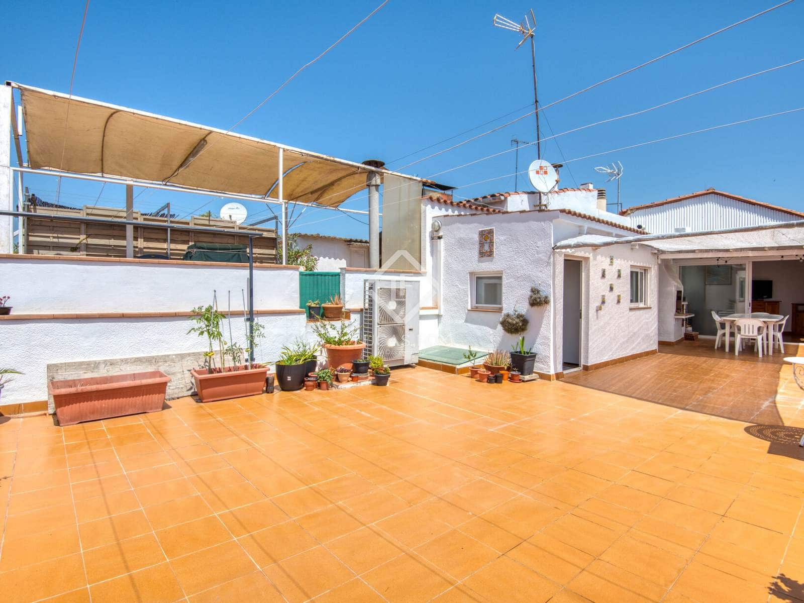 4 Zimmer Villa zu verkaufen in Sant Feliu de Guixols mit Garage - 450.000 € (Ref: 9084661)