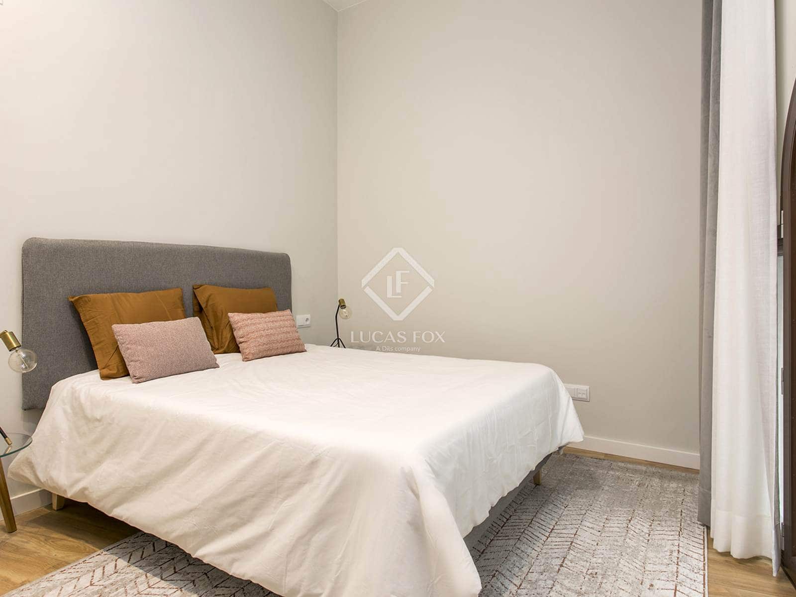 Appartement de 2 chambres à louer à Barcelone ville - 1 690 € (Ref: 9085659)