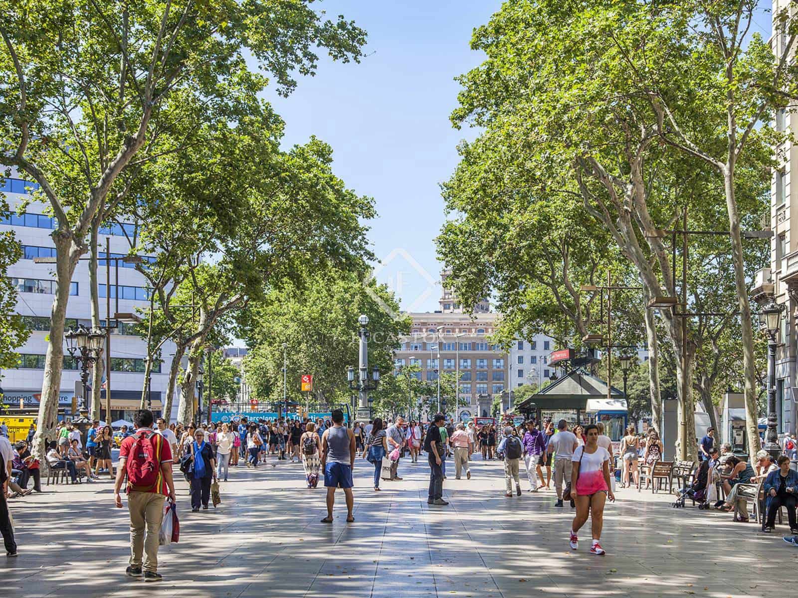 Appartement de 2 chambres à louer à Barcelone ville - 1 690 € (Ref: 9085659)