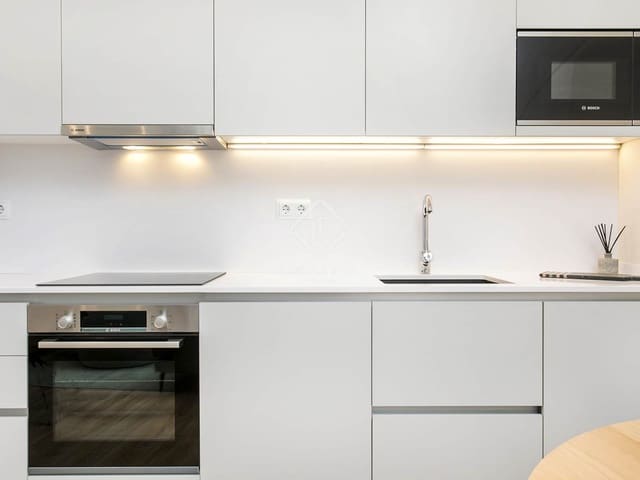 Appartement de 2 chambres à louer à Barcelone ville - 1 690 € (Ref: 9085659)