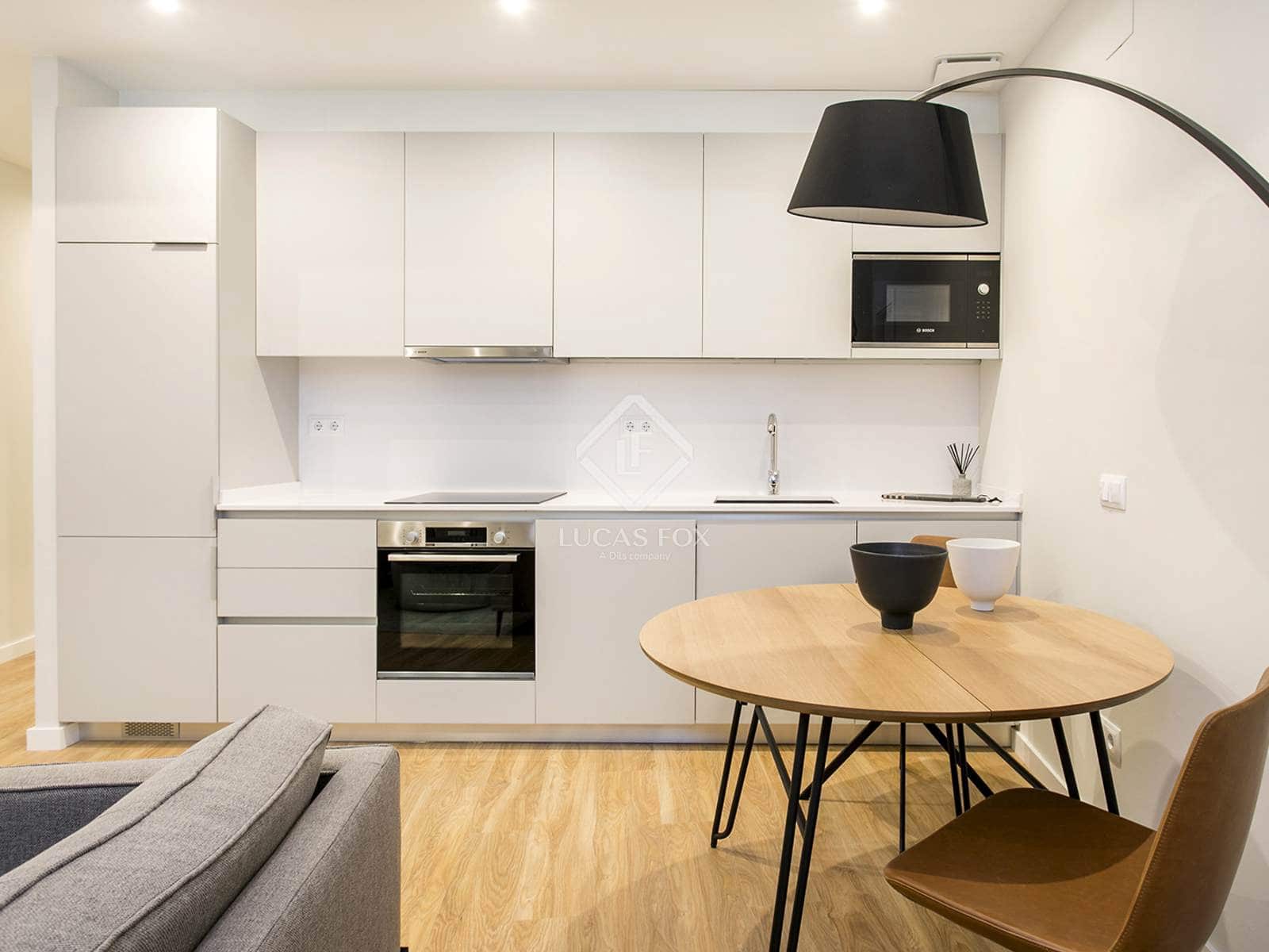 Appartement de 2 chambres à louer à Barcelone ville - 1 690 € (Ref: 9085659)