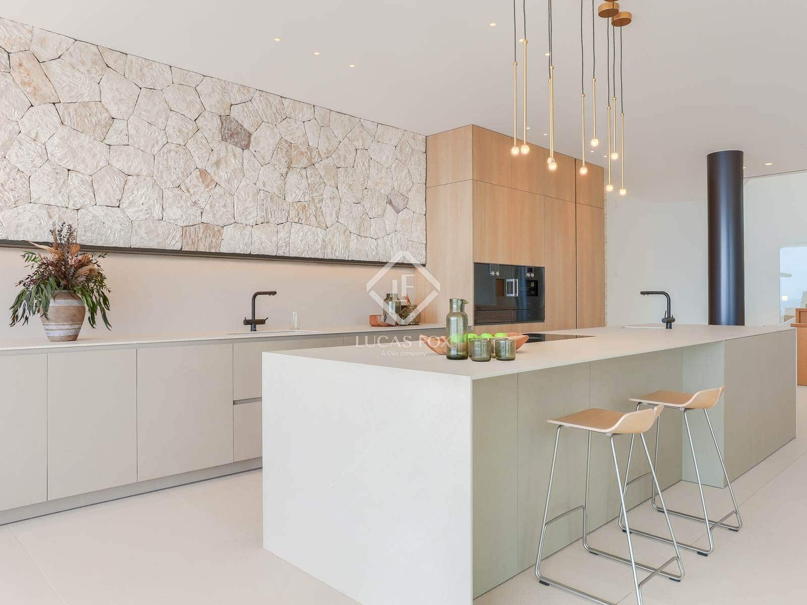 4 makuuhuone Huvila myytävänä paikassa El Toro / Port Adriano mukana uima-altaan 
autotalli - 11 900 000 € (Ref: 9085660)