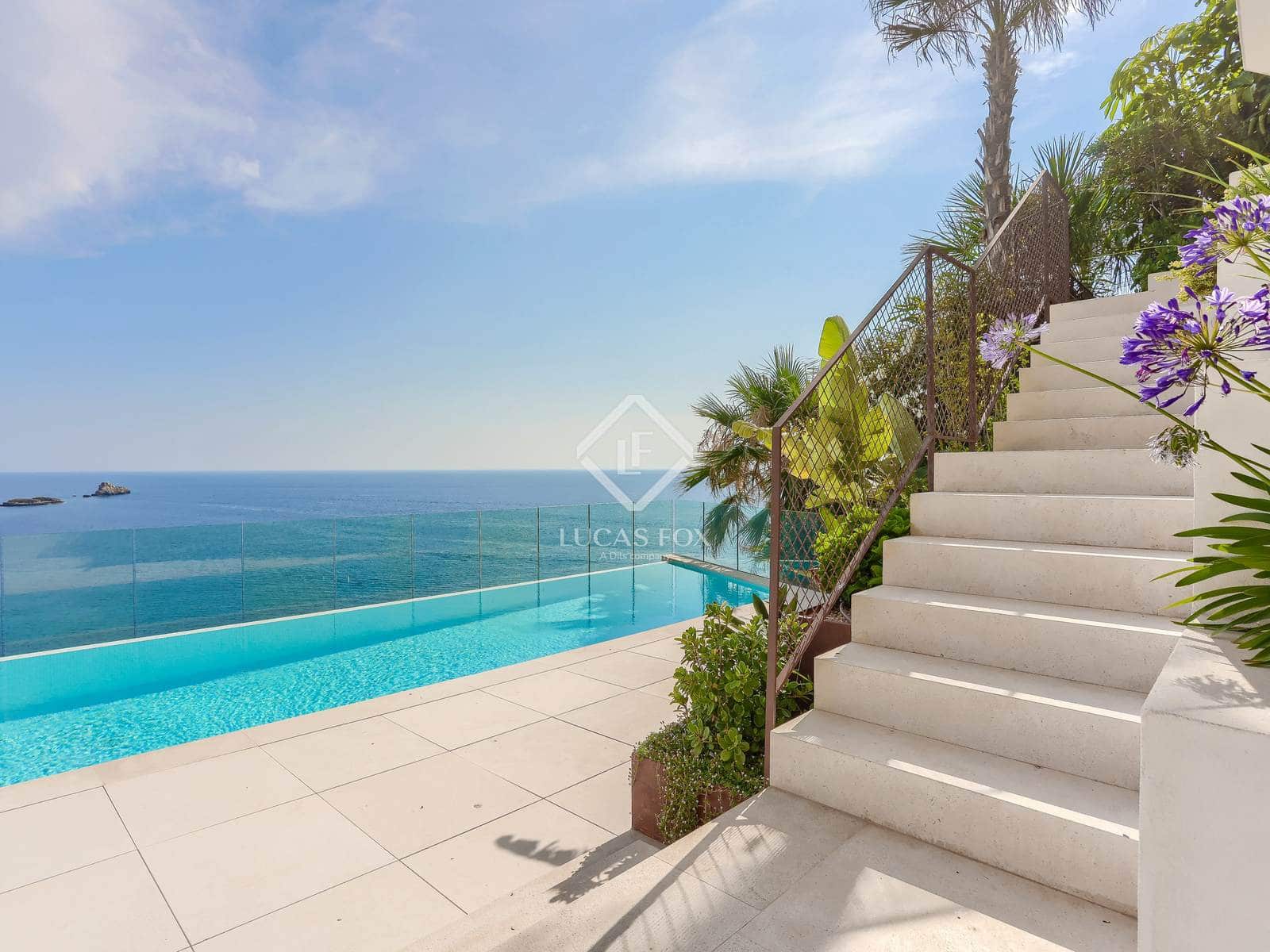 4 makuuhuone Huvila myytävänä paikassa El Toro / Port Adriano mukana uima-altaan 
autotalli - 11 900 000 € (Ref: 9085660)