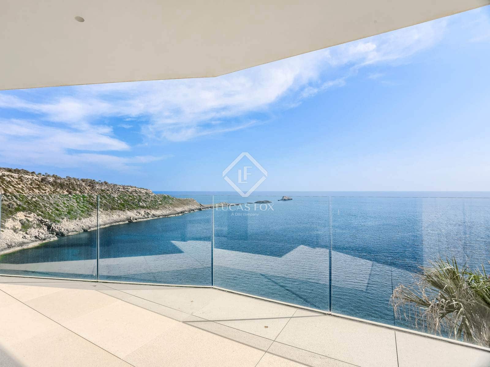 4 makuuhuone Huvila myytävänä paikassa El Toro / Port Adriano mukana uima-altaan 
autotalli - 11 900 000 € (Ref: 9085660)