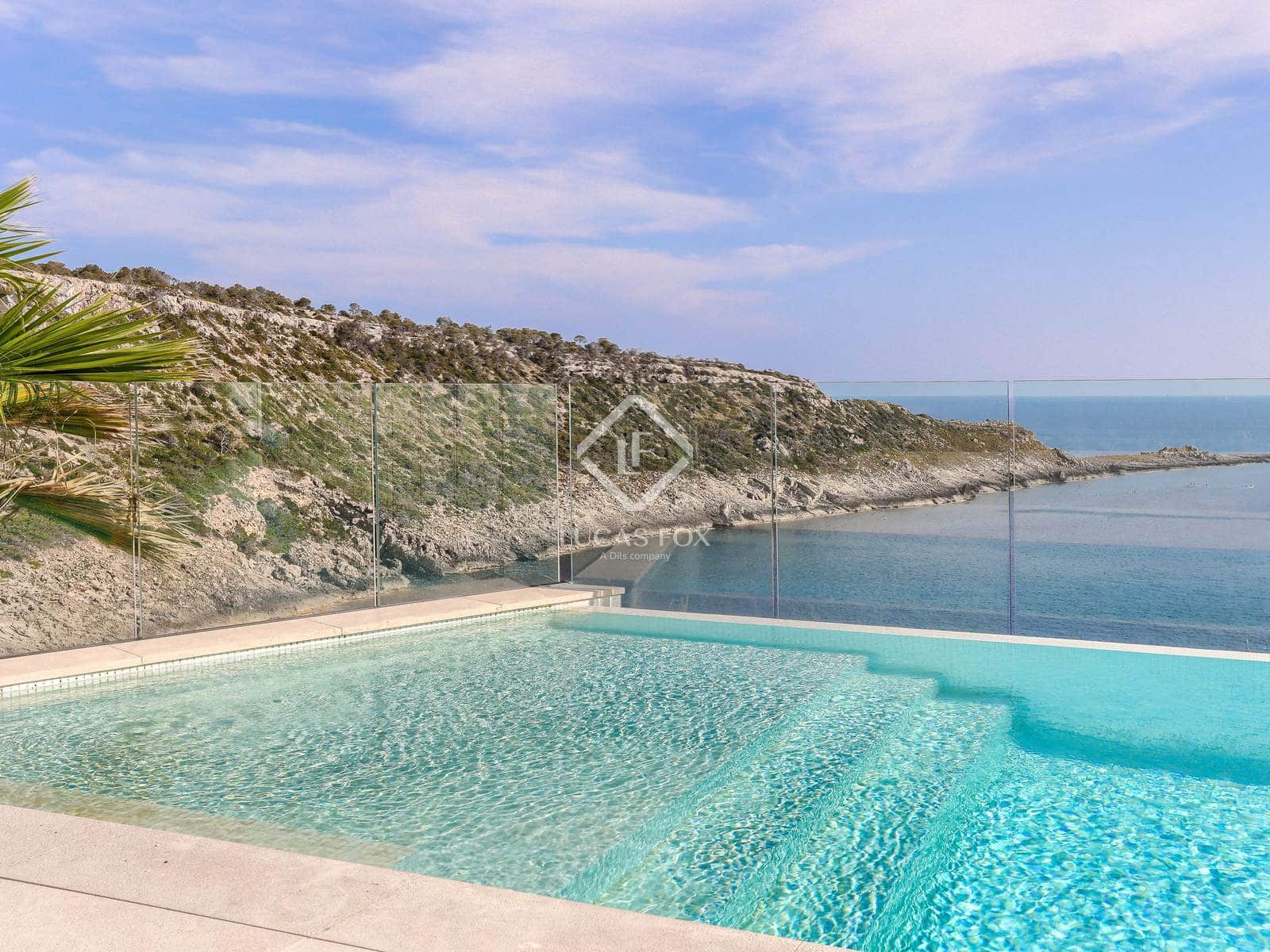 4 makuuhuone Huvila myytävänä paikassa El Toro / Port Adriano mukana uima-altaan 
autotalli - 11 900 000 € (Ref: 9085660)