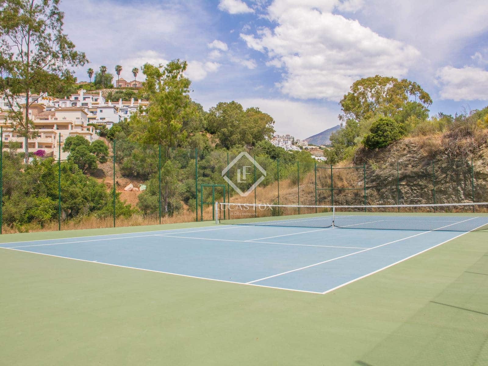 3 bedroom Apartment for sale in Benahavis with pool garage - € 469,000 (Ref: 9086072)