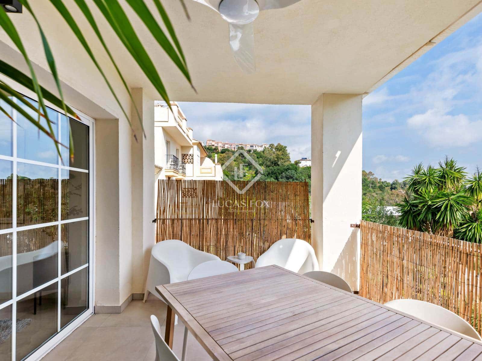 3 bedroom Apartment for sale in Benahavis with pool garage - € 469,000 (Ref: 9086072)