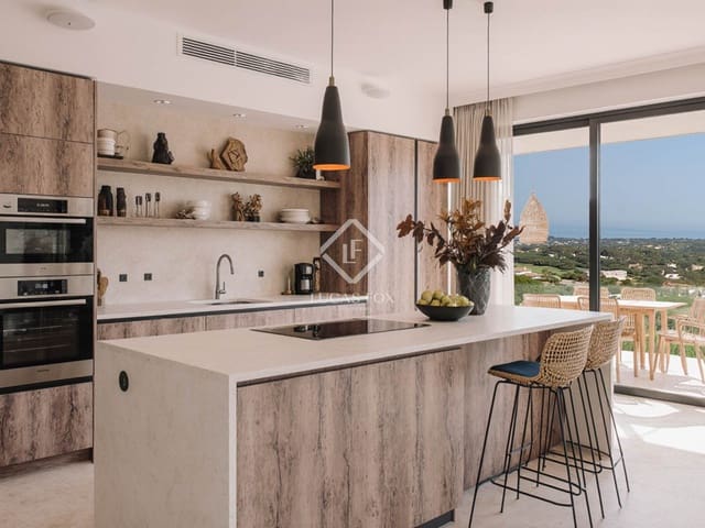 4 slaapkamer Villa te koop in Sotogrande, San Roque met zwembad garage - € 4.000.000 (Ref: 9086428)