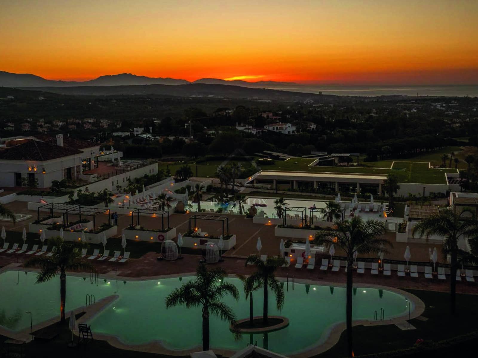 4 slaapkamer Villa te koop in Sotogrande met zwembad garage - € 4.000.000 (Ref: 9086428)