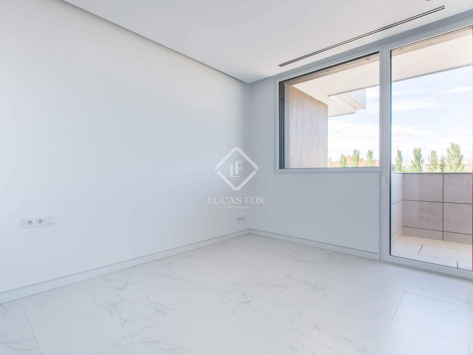 Apartamento de 4 habitaciones en Pozuelo de Alarcón en alquiler con piscina garaje - 4.990 € (Ref: 9086432)