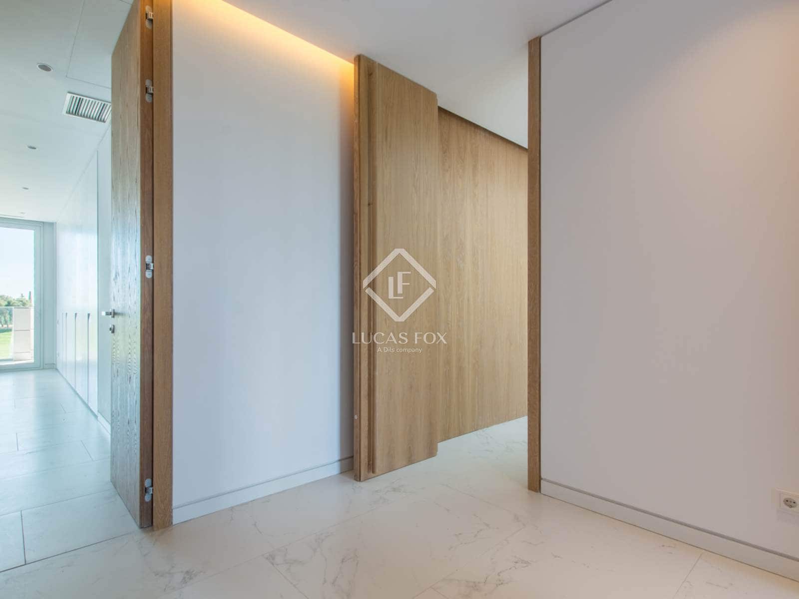 Apartamento de 4 habitaciones en Pozuelo de Alarcón en alquiler con piscina garaje - 4.990 € (Ref: 9086432)