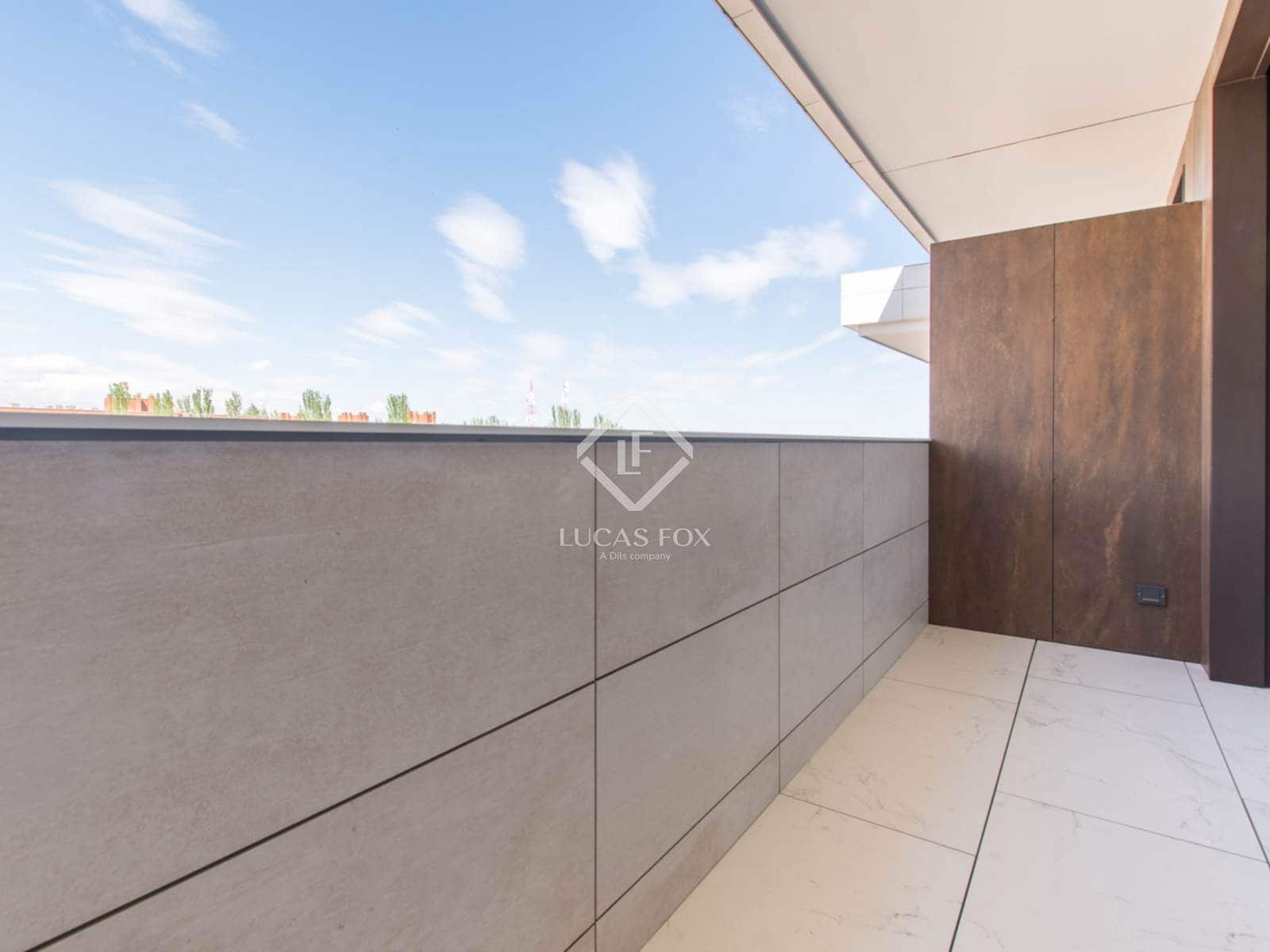 Apartamento de 4 habitaciones en Pozuelo de Alarcón en alquiler con piscina garaje - 4.990 € (Ref: 9086432)