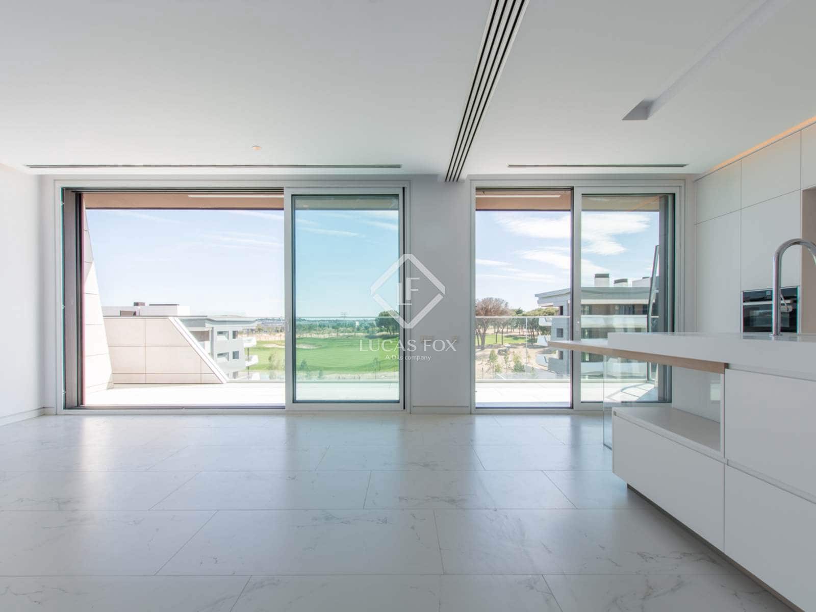 Apartamento de 4 habitaciones en Pozuelo de Alarcón en alquiler con piscina garaje - 4.990 € (Ref: 9086432)