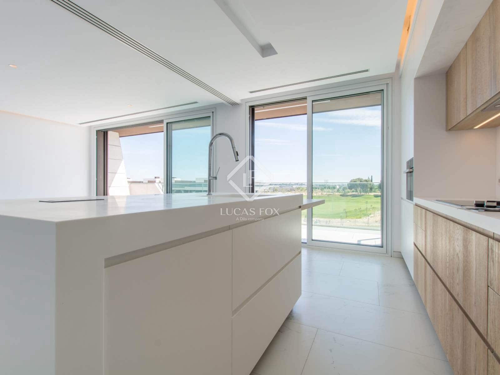 Apartamento de 4 habitaciones en Pozuelo de Alarcón en alquiler con piscina garaje - 4.990 € (Ref: 9086432)