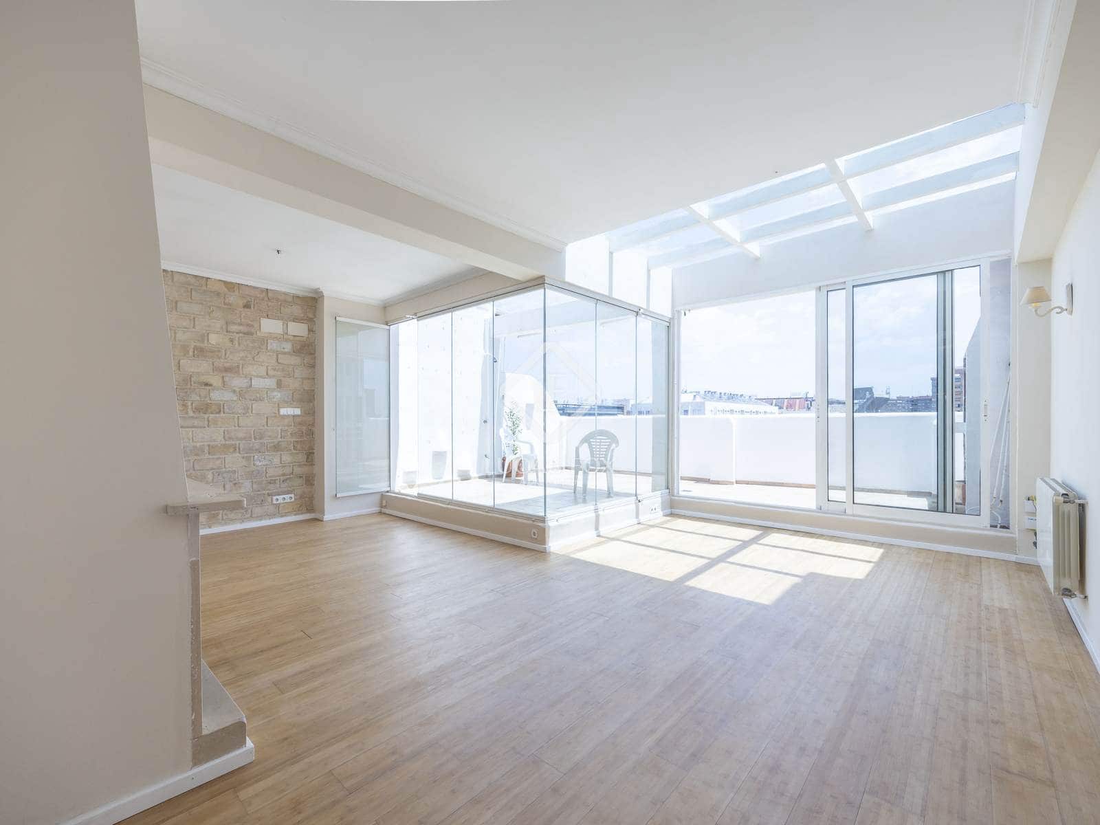 3 soveværelse Penthouse til leje i Valencia by - € 2.300 (Ref: 9086433)