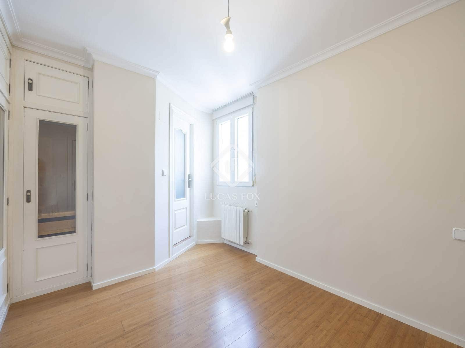 3 soveværelse Penthouse til leje i Valencia by - € 2.300 (Ref: 9086433)