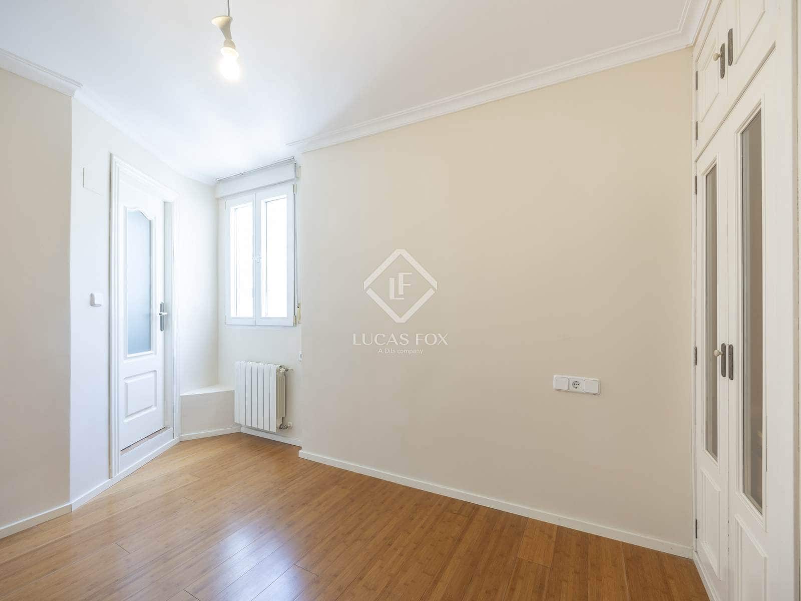 3 soveværelse Penthouse til leje i Valencia by - € 2.300 (Ref: 9086433)