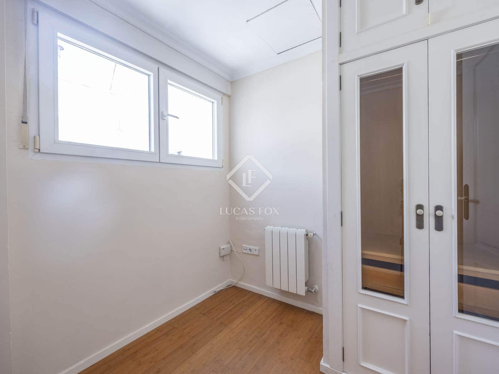 3 soveværelse Penthouse til leje i Valencia by - € 2.300 (Ref: 9086433)