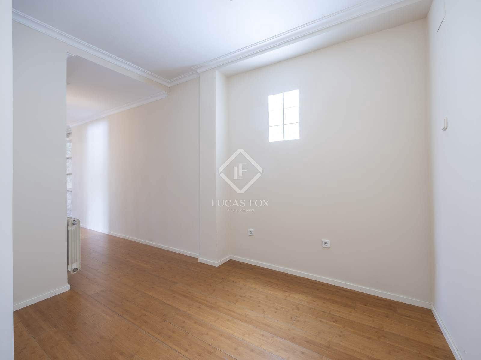 3 soveværelse Penthouse til leje i Valencia by - € 2.300 (Ref: 9086433)