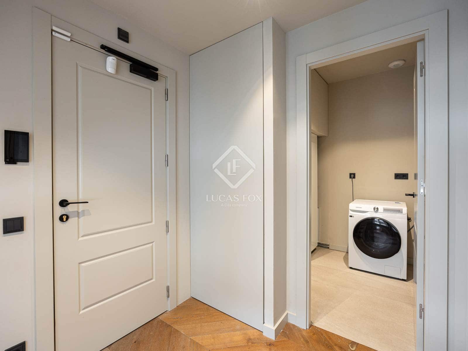 2 slaapkamer Appartement te huur in Barcelona stad - € 3.224 (Ref: 9087525)