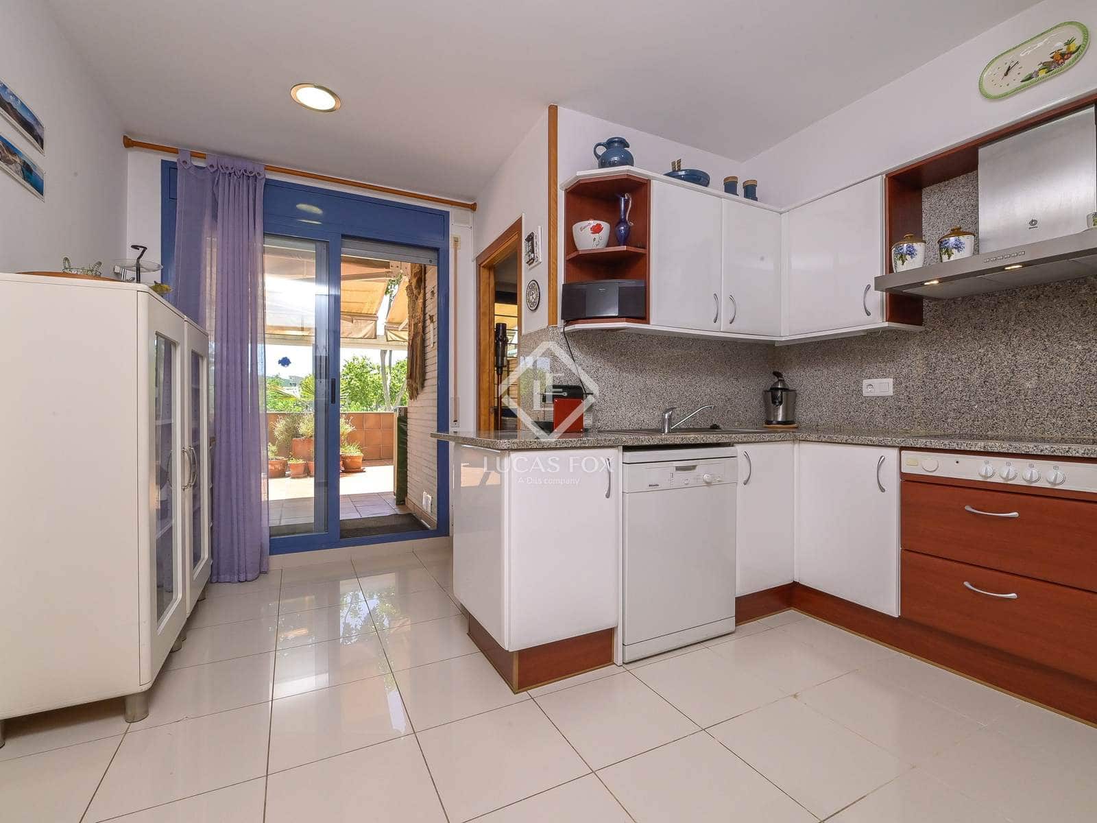 3 bedroom Apartment for sale in Platja d'Aro with pool garage - € 399,500 (Ref: 9087528)